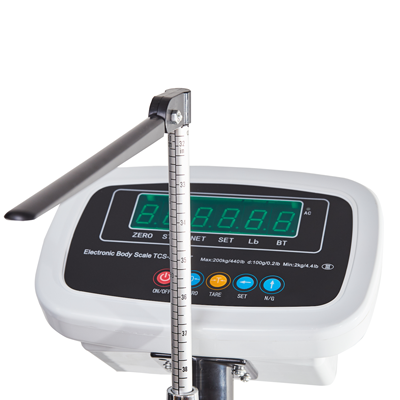 La bascula con tallímetro TCS 200 RT, es ideal para los consultorios, centros médicos, hospitales y clínicas.  Permite tener en una sola báscula la medición del peso corporal y estatura del paciente.