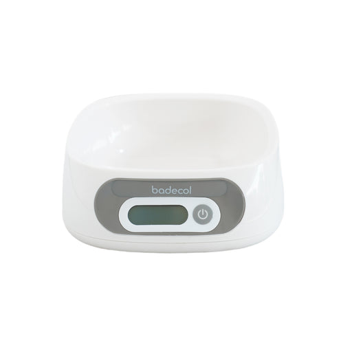 Balanza gramera digital para mascotas Badecol, ideal para medir la cantidad exacta de alimento de perros y gatos de forma práctica, rápida y confiable.

Su diseño tipo plato medidor permite controlar mejor las porciones diarias de comida, evitando excesos, desperdicios y ayudando a mantener una rutina de alimentación más organizada para tu mascota.